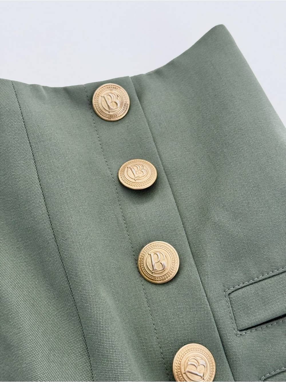 NWT Pierre Balmain Olive Green High-Waist Military Style Button Shorts - Size 34 - Picture 9 of 12